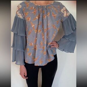 By TIMO Blue Tiered Ruffle Sleeve Floral Bird Print Blouse size medium
